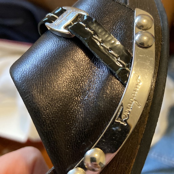 Vintage Salvatore Ferregamo Caterina sandals. - Picture 11 of 12